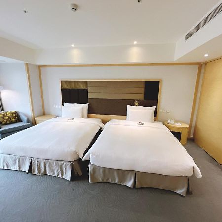 Sonnien Hotel Taipei Bagian luar foto