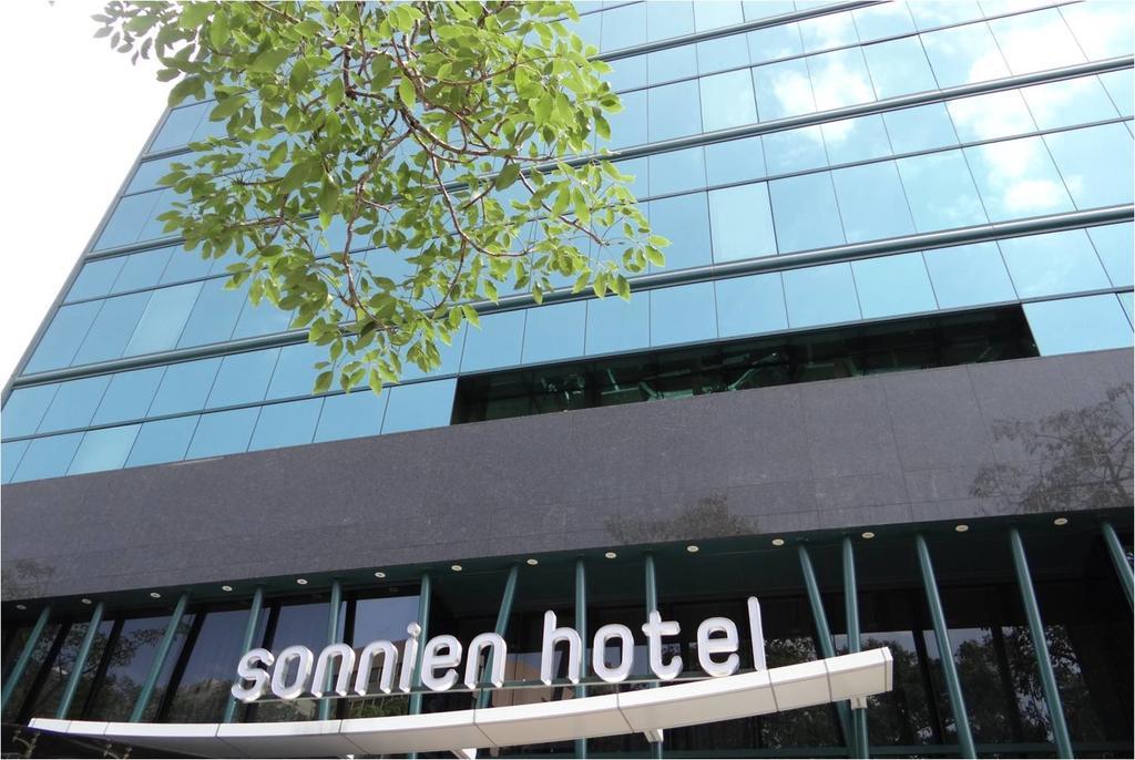 Sonnien Hotel Taipei Bagian luar foto