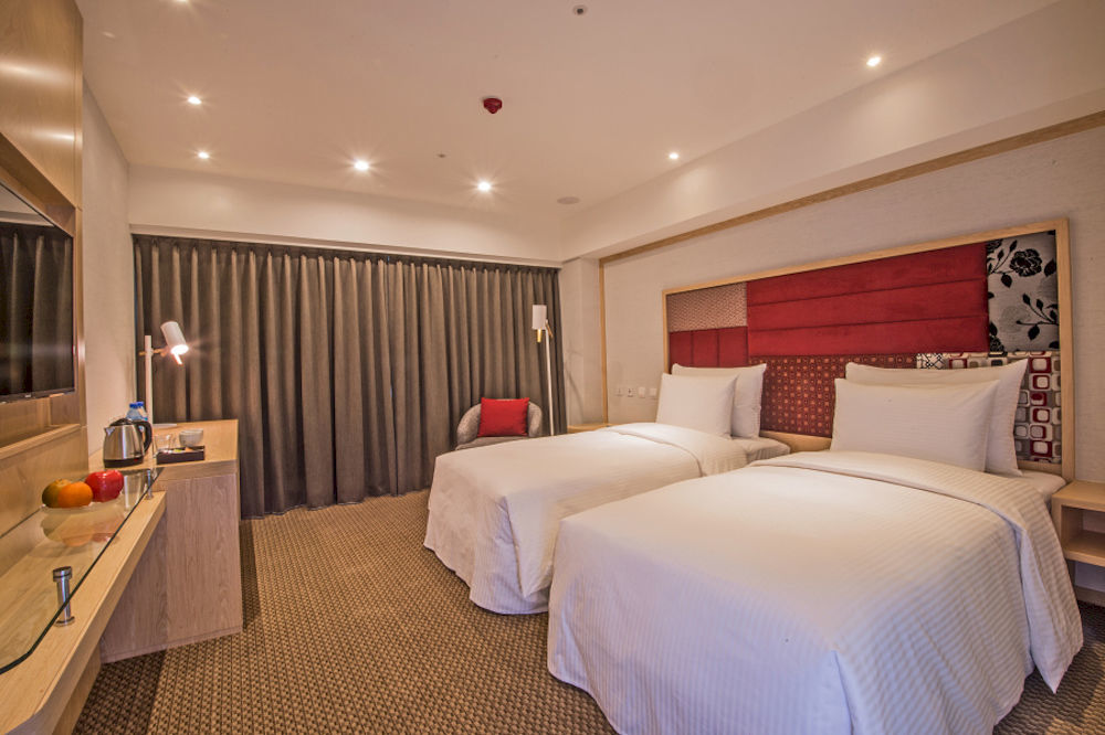 Sonnien Hotel Taipei Bagian luar foto