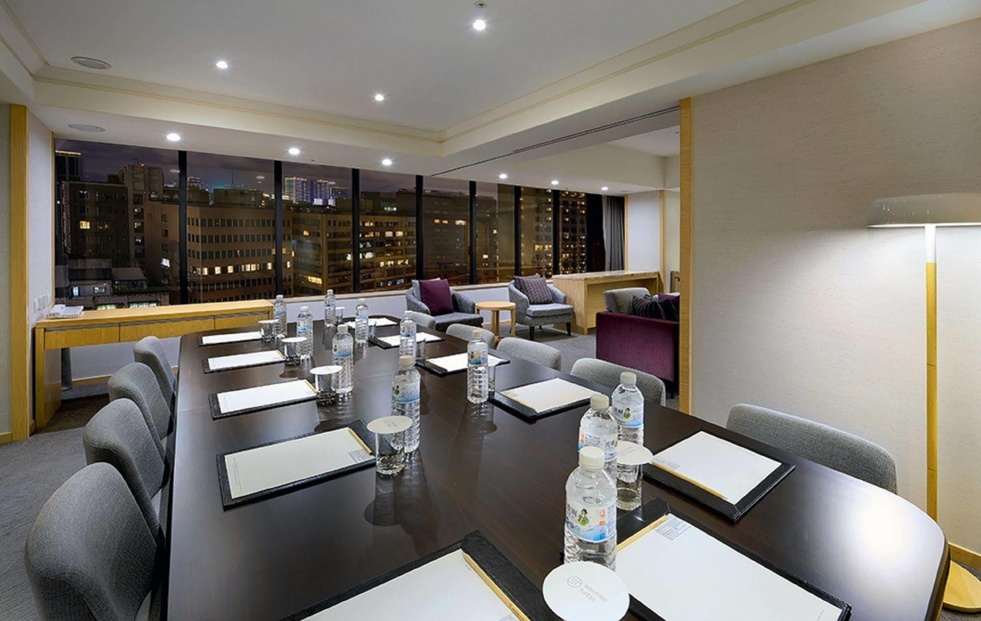 Sonnien Hotel Taipei Bagian luar foto